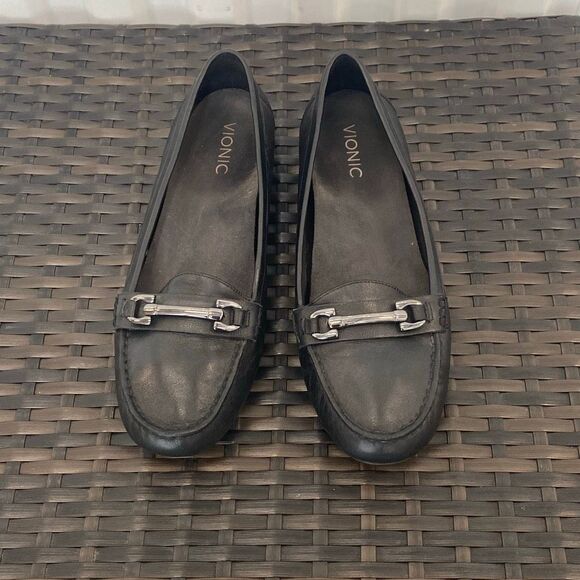 Vionic Shoes - Vionic Kenya loafers women’s size 10